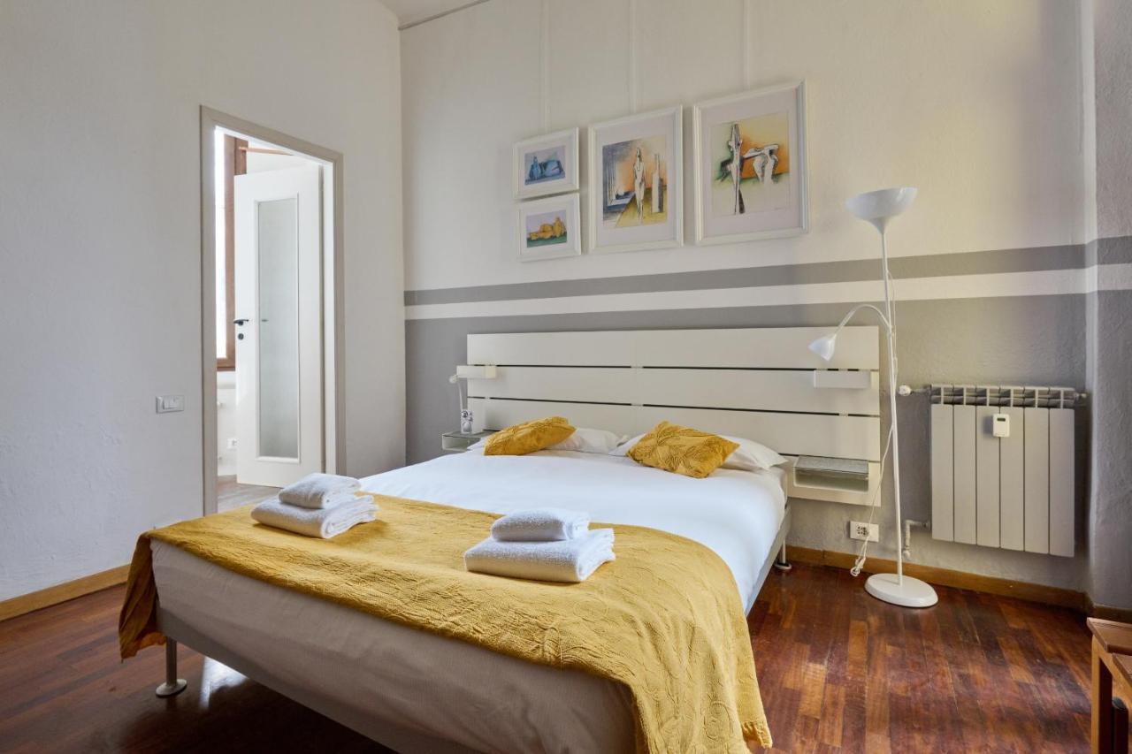 Artist Nadia'S Apartment In Porta Vercellina Milánó Kültér fotó