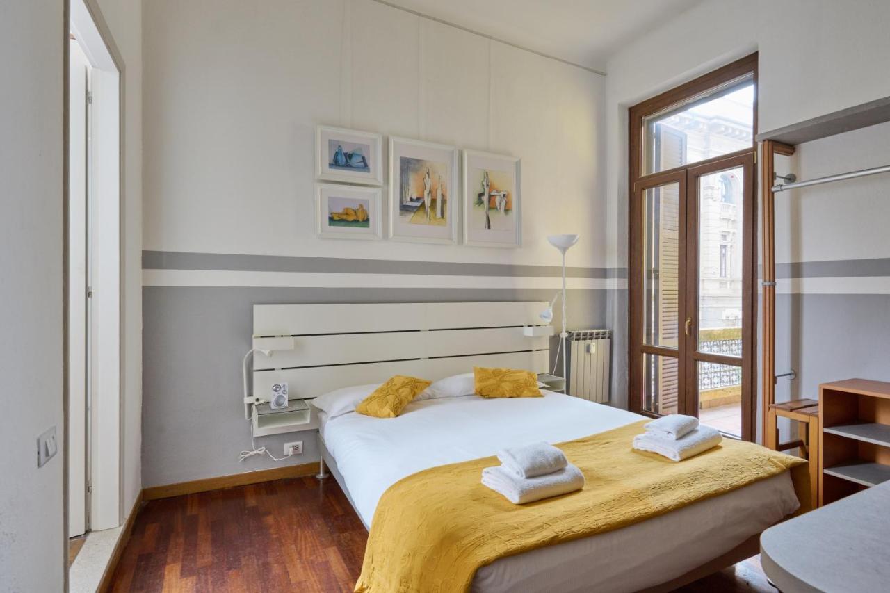 Artist Nadia'S Apartment In Porta Vercellina Milánó Kültér fotó